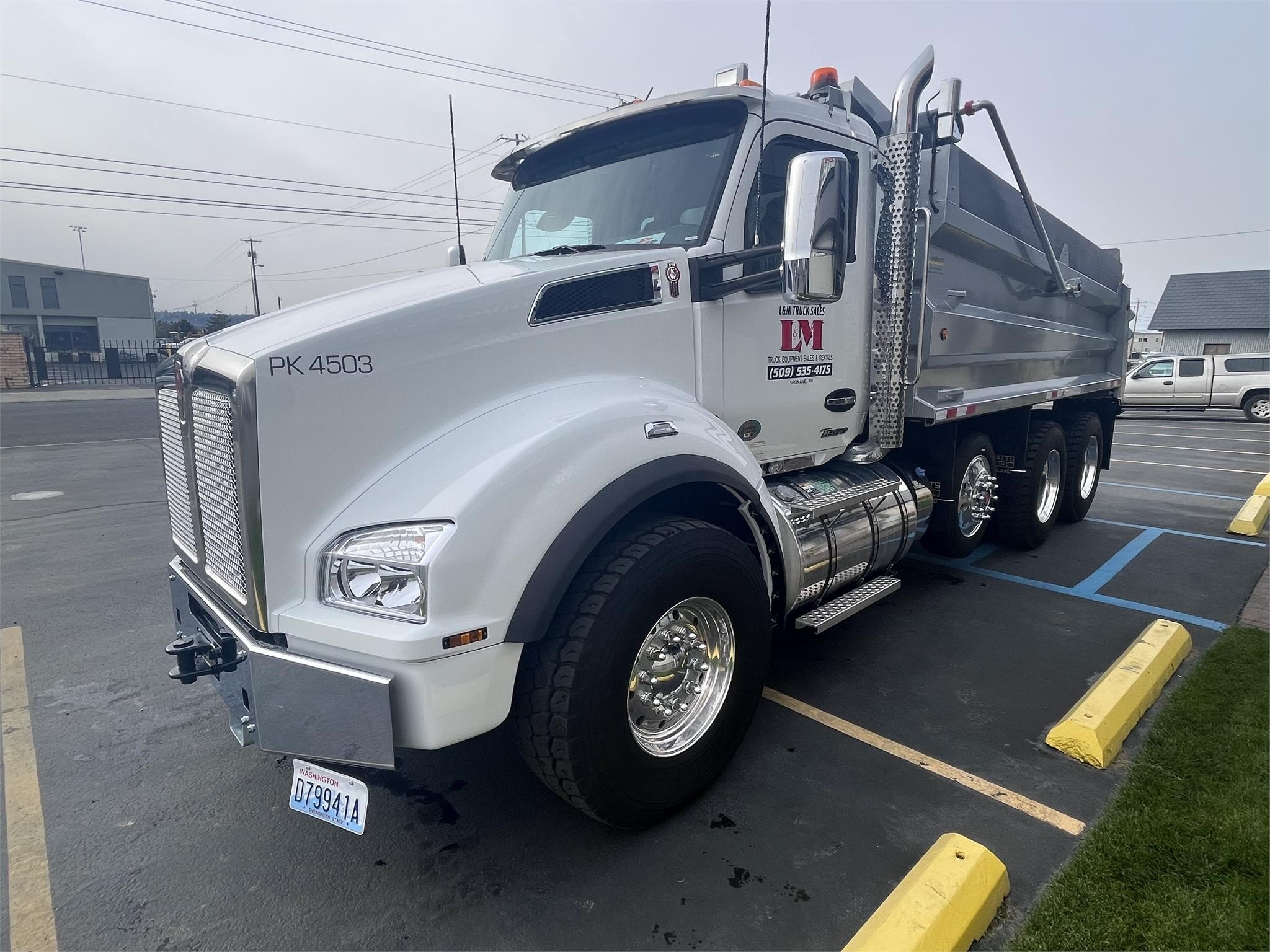 2024 KENWORTH T880 - image 4 of 6