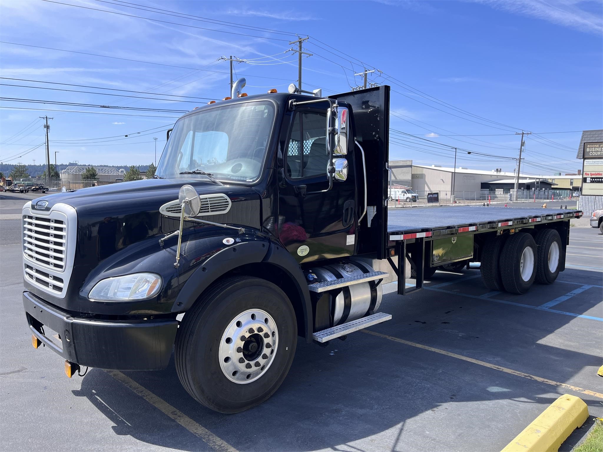 2014 FREIGHTLINER BUSINESS CLASS M2 112 - image 4 of 6