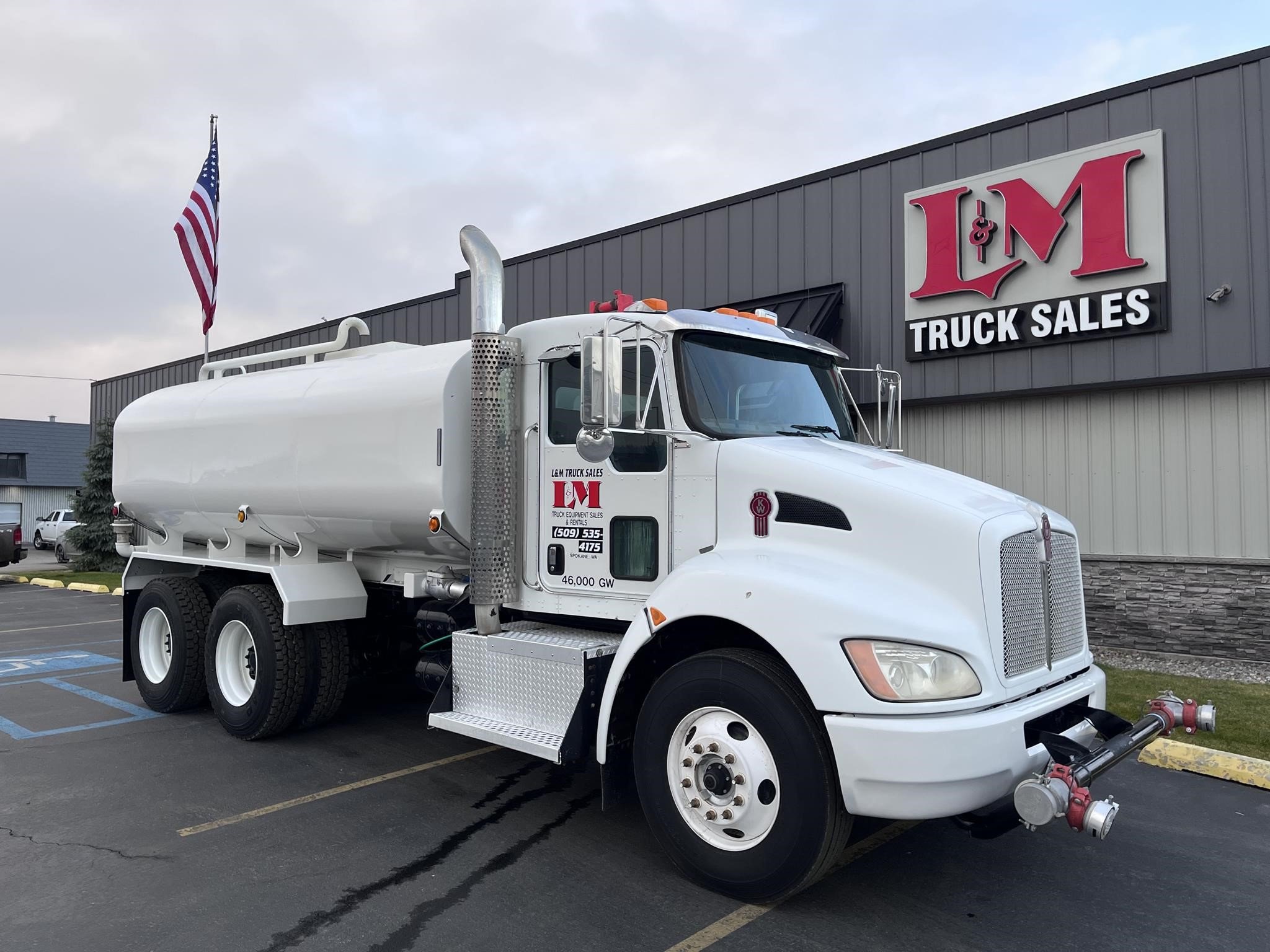 2010 KENWORTH T370 - image 1 of 6