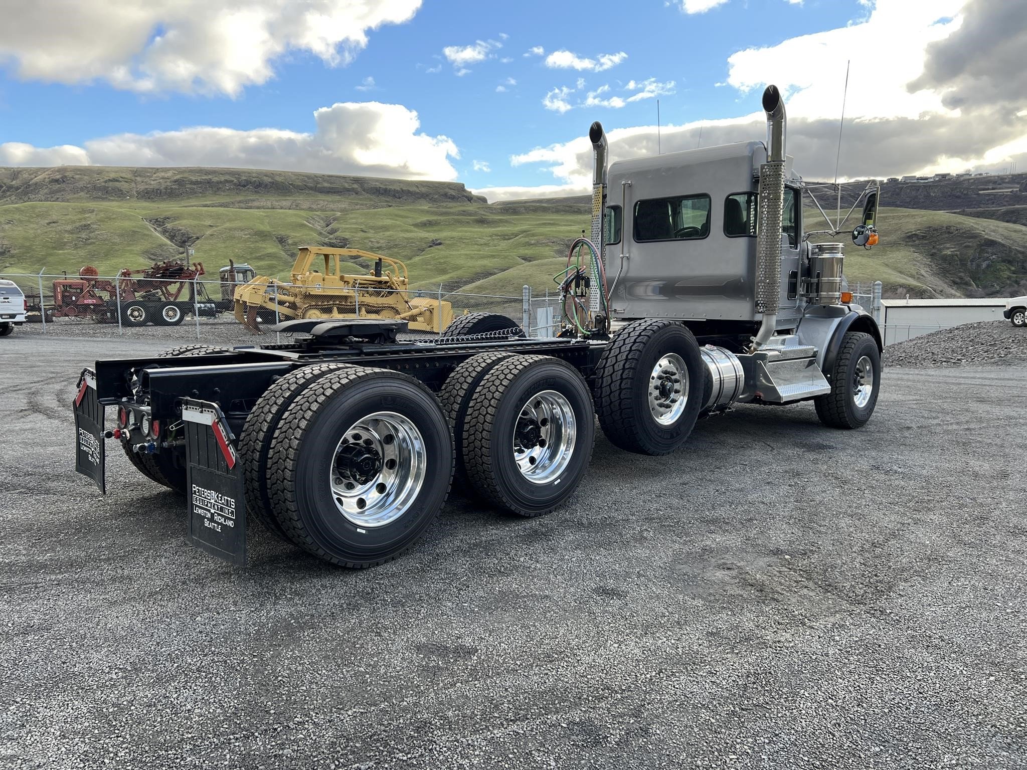 2025 KENWORTH T800 - image 5 of 6