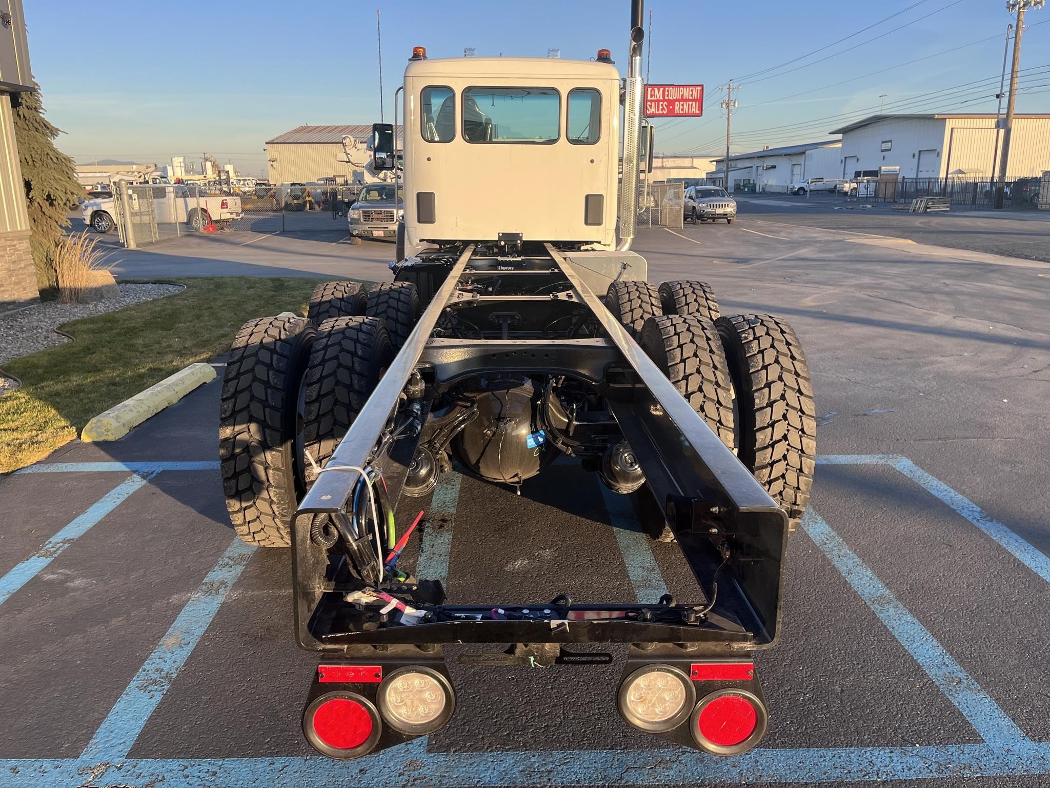 2025 PETERBILT 548 - image 6 of 6